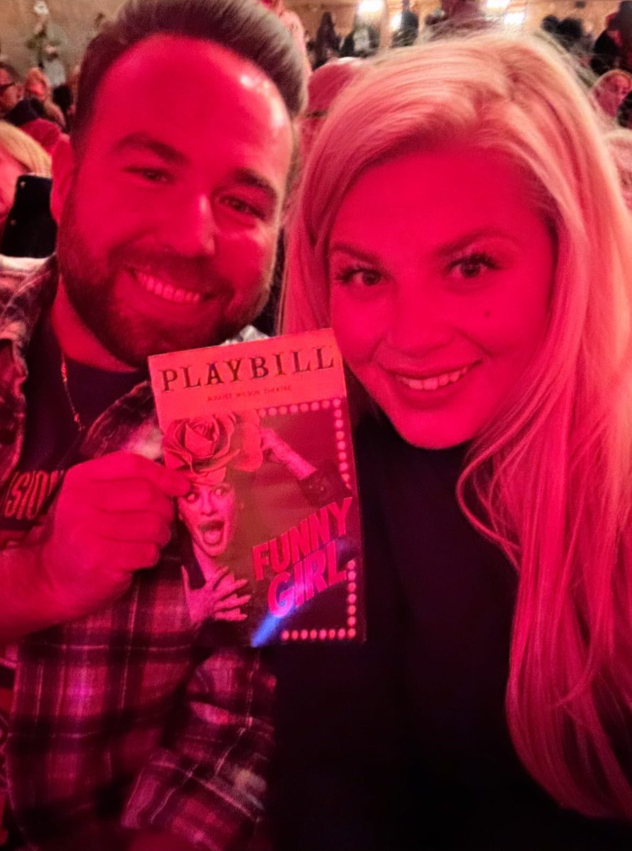 RisaDorken's tweet photo. Birthday weekend in NYC! First up, @FunnyGirlBwy !! https://t.co/IVrmmDO27G