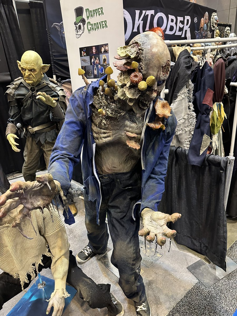 DownrightCreepy's tweet photo. Here are some of our favorite unique props spotted on the floor at the #transworldhauntshow https://t.co/cQYROTkNNc