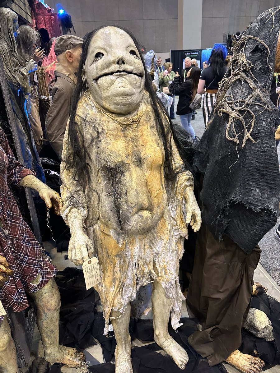 DownrightCreepy's tweet photo. Here are some of our favorite unique props spotted on the floor at the #transworldhauntshow https://t.co/cQYROTkNNc