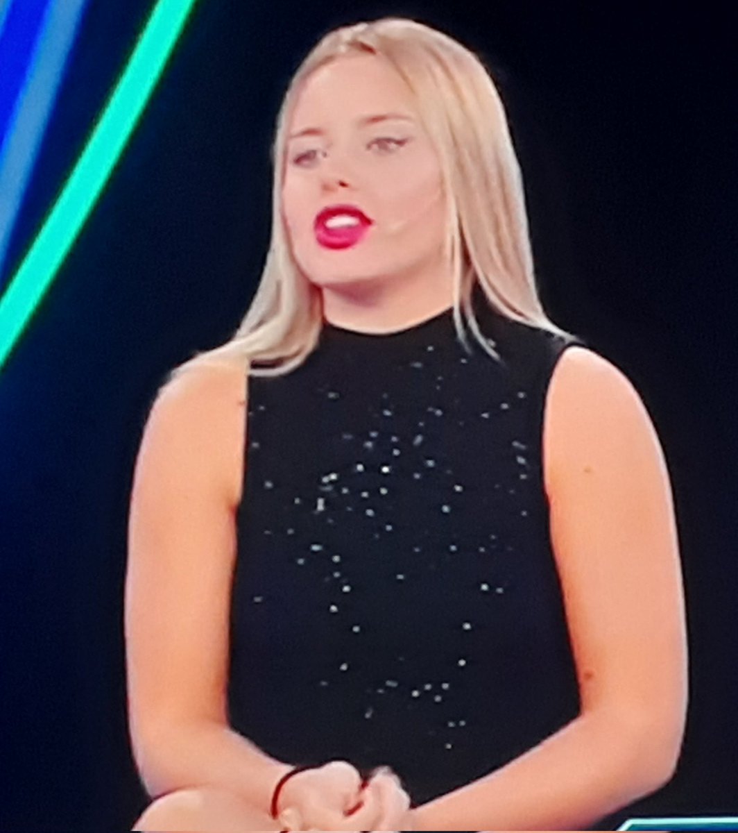 anapalomaluz's tweet photo. #GranHermano #GranHermanoArgentina2022
#agustingh #COTY #coticone #constanzaromero
#cotyeneldebatedelosex
La mejor jugadora es coty y es el peor gh2022 de la historia los jugadores afuera y las plantas en la casa solo miro debates para ver a @cotyrommero @CristianUGH22 https://t.co/gSKZdUiKyC