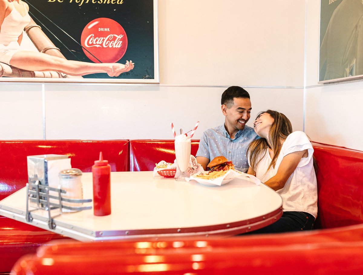 RubysDiner's tweet image. Date night at Ruby’s is always a good idea. ❤️🫶