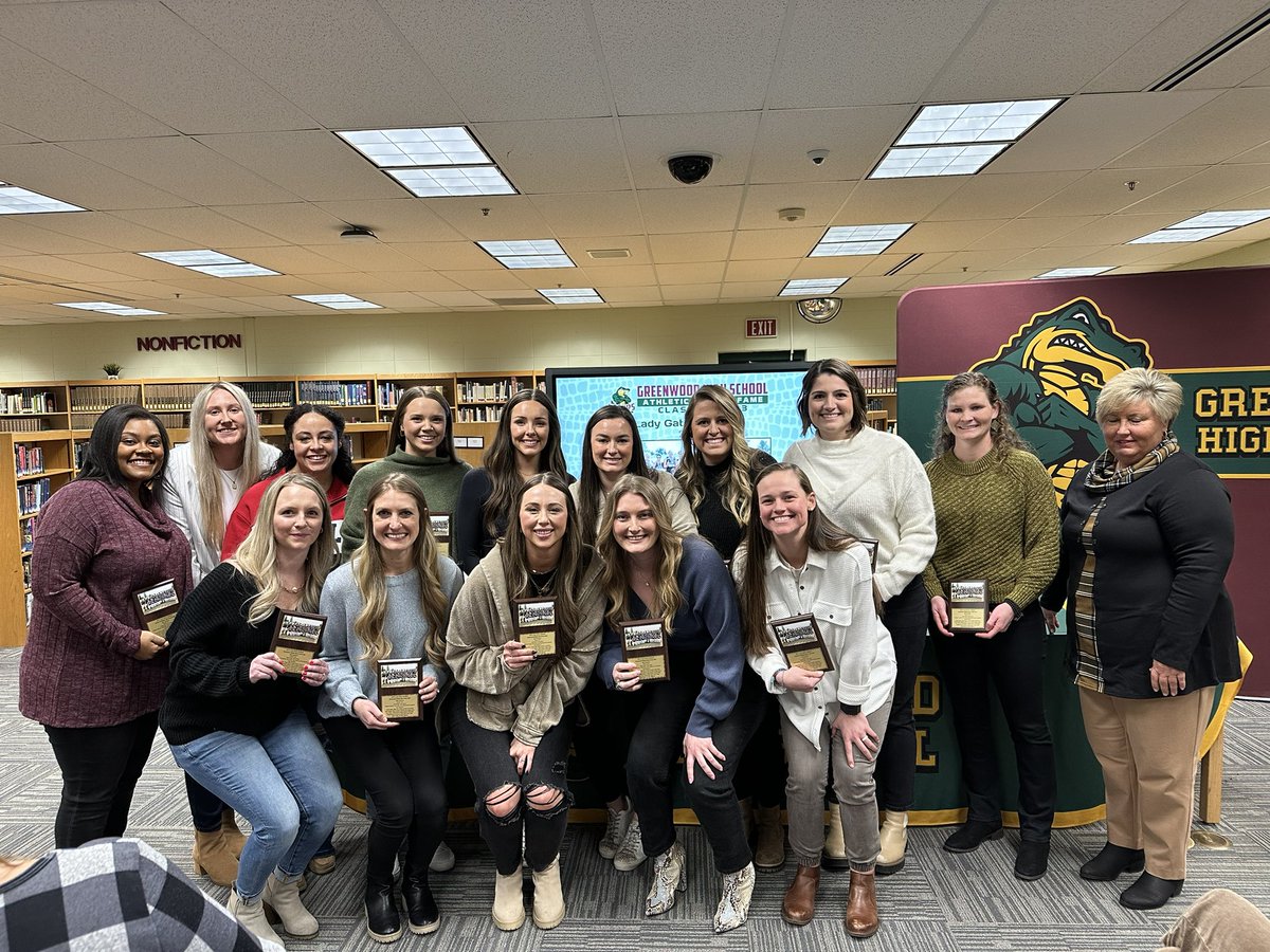 2023 GHS Athletic Hall of Fame — Congratulations to Coach Chris Decker, Ellie Young, Brad Cooper, and the 2013 (44-0) Girls Softball Team.   Go Gators!!
<a href="/WarrenCoSchools/">Warren Co Schools</a>