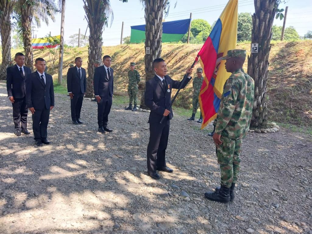 Ejercito_Div6's tweet photo. Hoy se realizó la ceremonia de licenciamiento de los soldados orgánicos del #BITER27,  quienes retornan al seno de su hogar con la satisfacción del deber cumplido. Agradecemos su entrega y compromiso con la institución y el país #PatriaHonorLealtad https://t.co/ZYfKAewwgL