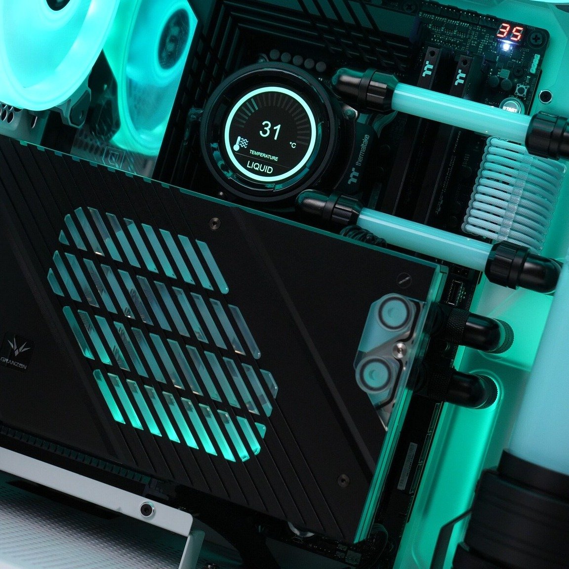ThermaltakeInc's tweet photo. This build looks nice and clean!
Are you addicted to this build?🤤
By BRO Cooling
🧐Find more:
👉Pacific MX2 Ultra CPU Waterblock
https://t.co/Ih9oAzZnxE
👉TOUGHRAM RC D5 16G*2 4800|5200|5600
https://t.co/DJ6UPntkCs
#TOUGHRAM #TOUGHRAMRC #DDR5 #PACIFICMX2 #CPUWATERBLOCK https://t.co/YePWL70pmz