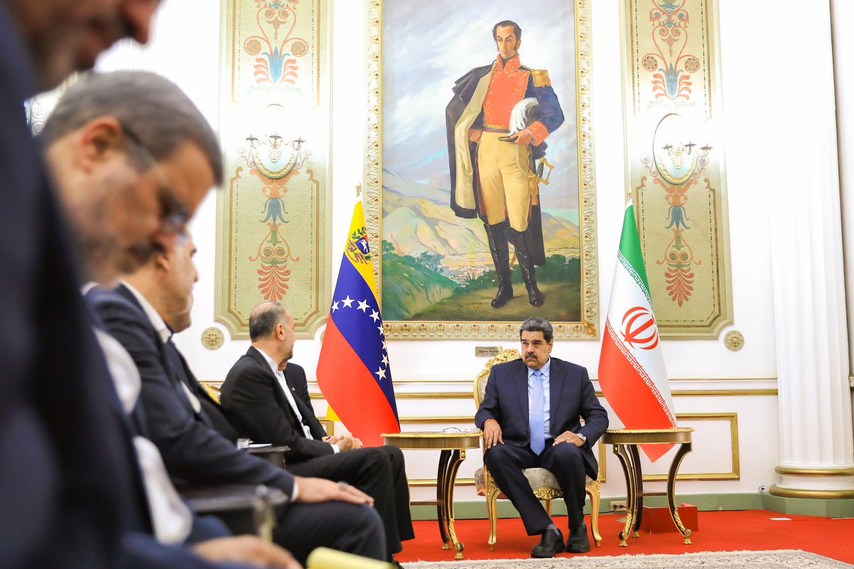 sector28dejulio's tweet photo. (▀̿̿Ĺ̯̿▀̿ ̿) Prensa 28 de Julio: @NicolasMaduro: 'Productiva visita del Canciller de la hermana República Islámica de Irán, Hossein Amir-Abdollahian. Tengo la seguridad que nuestras relaciones seguirán fortaleciéndose … https://t.co/bWz2A4vqmt, see more https://t.co/nFuHZOlCTd
