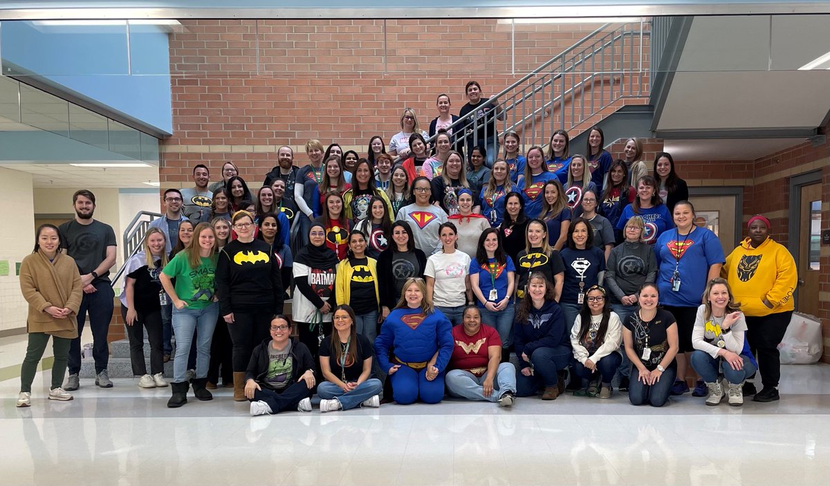 GoshenPostES's tweet photo. The GPE Staff and Students came together today to honor the unforgettable Mrs. Tammi Light who was a true superhero! #GoGPGators https://t.co/sZ4OArcwP5