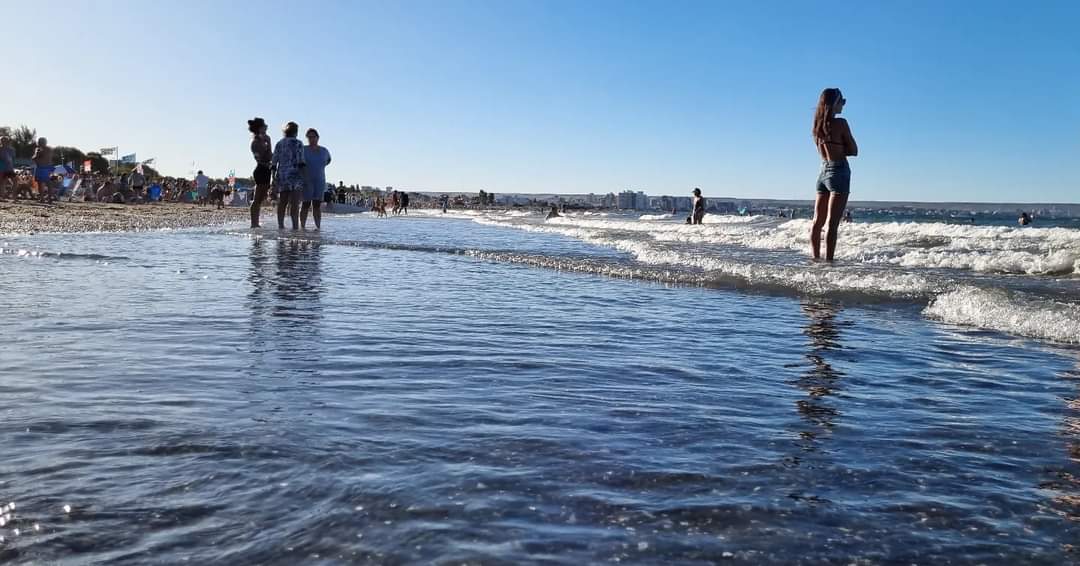 marceloortegaok's tweet photo. #BuenViernes por la tarde #Playa #Verano2⭐️⭐️⭐️ https://t.co/ZHNalAKDtB