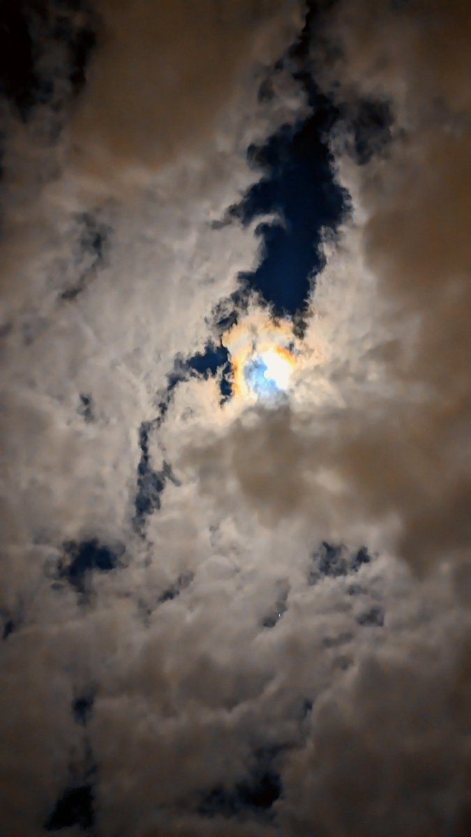 LauraMakesMagic's tweet image. Out on the seafront at 1am and saw a couple on the beach dressed in white holding a huge silver cross praying to Jesu Christu - anyone know what they were celebrating or doing? It was quite a magical moment to stumble across!
