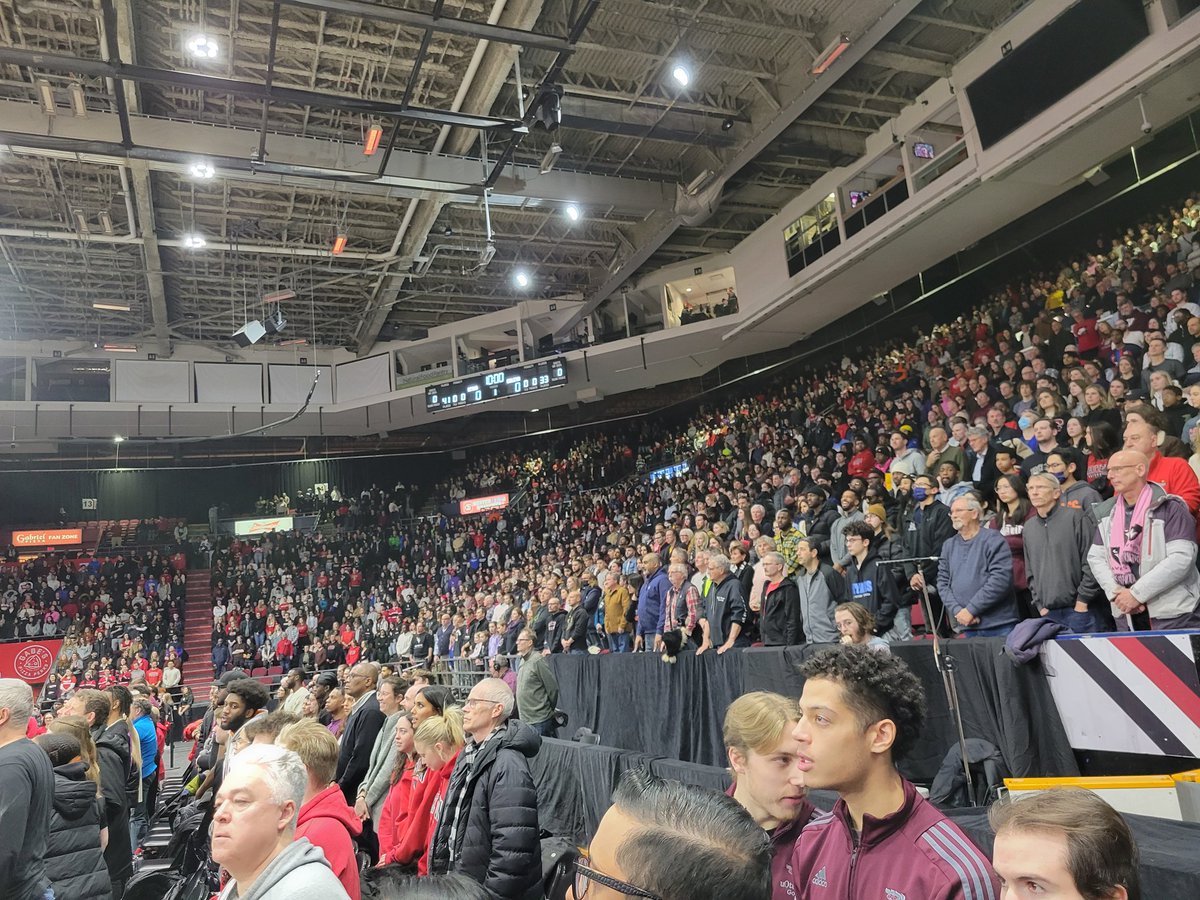 MathieuFleury's tweet photo. Congrats @CURavens for game 1 win #capitalhoops

Go @uOttawaGeeGees (@GeeGeesMBB) https://t.co/CUxk90aySY