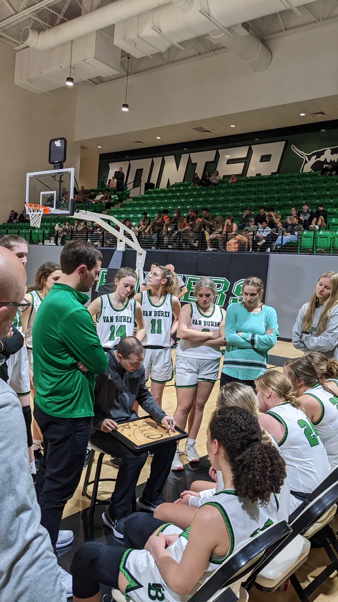 Girls final
Van Buren 37, Greenbrier 33

Big bounce back win for <a href="/vbladypointers/">ladypointerhoops</a>. Van Buren guided by a team-high 8 points from Carter Myers and 7 from Aspen Cone. Jaci Odom, Holly Ming and Camryn Schmidt all with 5+ rebounds
#PrepRally #ARpreps