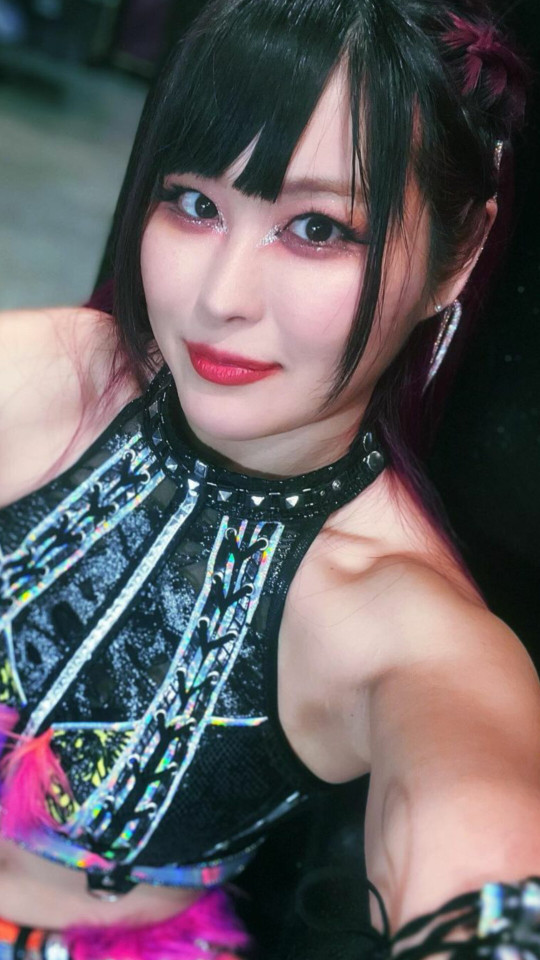 METARUWAKAWAII's tweet photo. A smile, for @LadyDestroyerX 😊 https://t.co/dJerYgoRvP