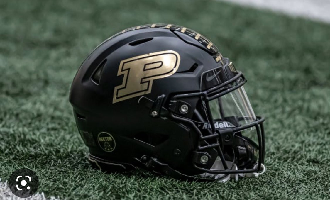 GC3_theonly1's tweet photo. ‼️Big thanks to @BoilerFootball for the football offer💨‼️@BearsDavidson @jquinn1212quinn @Porter_Thomas26 @davidsonacademy @Coach_JoeDineen @CoachBrickHaley https://t.co/sHUO2WFXUr