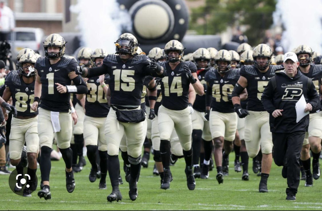 GC3_theonly1's tweet photo. ‼️Big thanks to @BoilerFootball for the football offer💨‼️@BearsDavidson @jquinn1212quinn @Porter_Thomas26 @davidsonacademy @Coach_JoeDineen @CoachBrickHaley https://t.co/sHUO2WFXUr