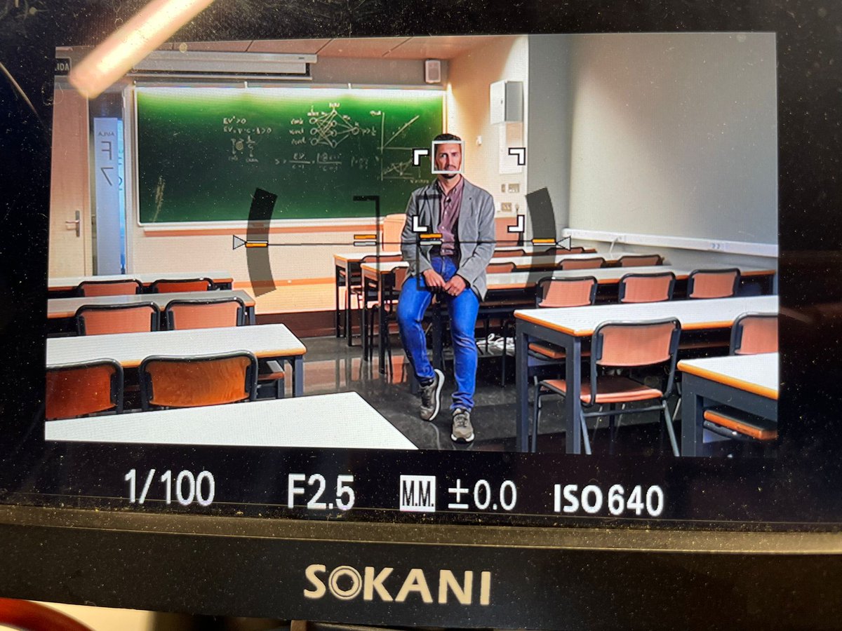 Miguel_Figueres's tweet image. Ya que dediqué tiempo a preparar la entrevista de #EquipoReyesJuego y @EqInvestigacion no ha sacado nada, voy a mostrar las preguntas y lo que +o - respondí. Está claro que no iban a sacar muchas cosas, pero las preguntas las hacían ellos porque algo de interés tendrían...