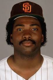 nut_history's tweet photo. Tony Gwynn had 10,232 plate appearances, and only fell behind 0-2 709 (6.9%) times. Even after falling 0-2, he batted .267 which was higher than the league average during his career https://t.co/9pc0ruNDYq