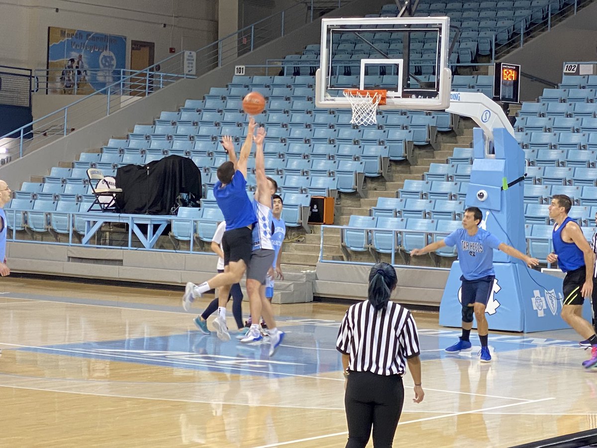 Nephro_Sparks's tweet photo. Lets go @IMResidencyDuke great game against @uncimchiefs #DukeFam 

1-0 next game at @DukeU https://t.co/pHnLbYajLC