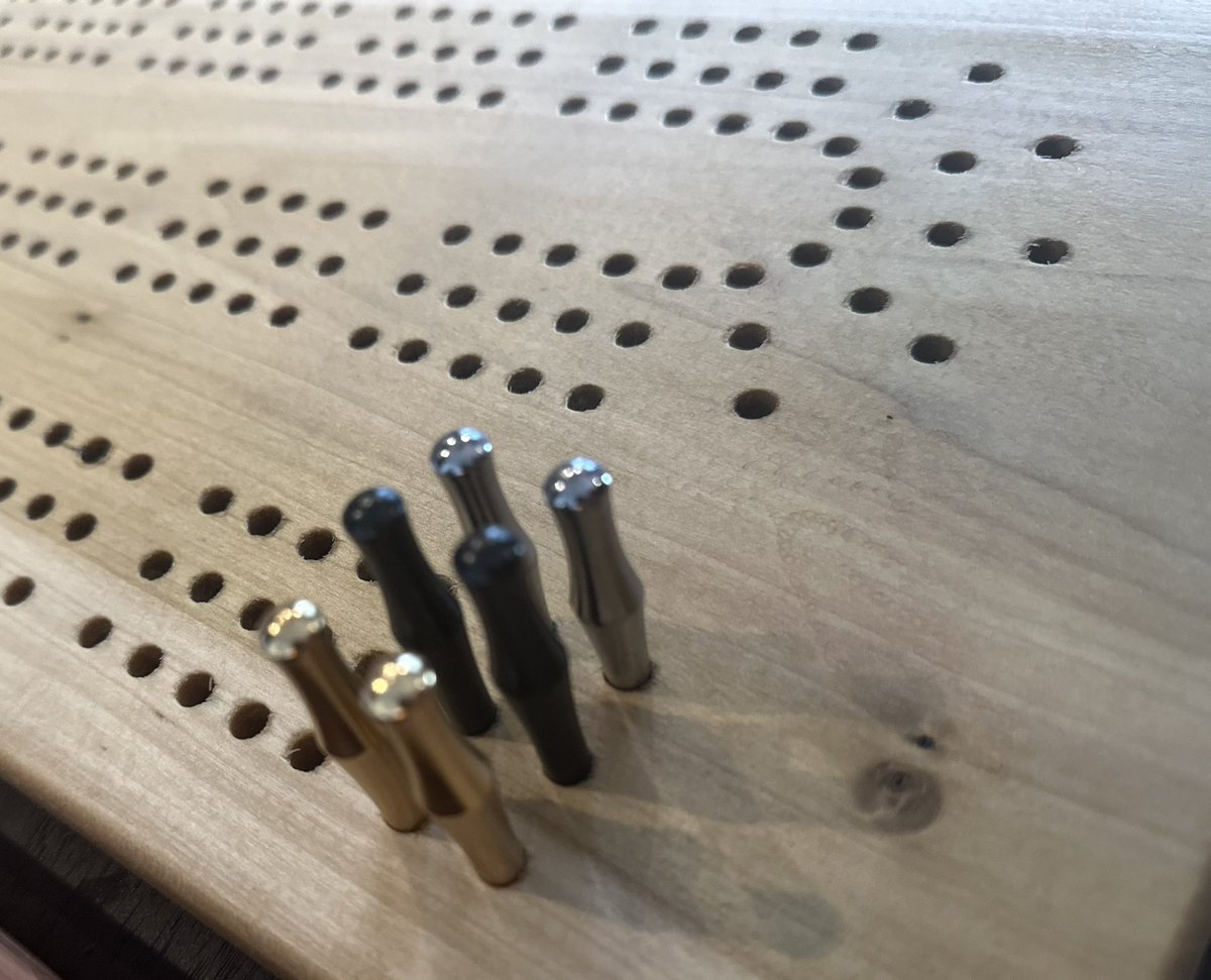 rooftopwood's tweet photo. Here’s the end result - gorgeous oversize poplar cribbage board!  I’ve including a regular-size maple crib board for reference. 
#woodworking #handmade #handmadegifts #etsy #crib #cribbage #cribbageboard #newwestminster #newwest #rooftopwood #shoplocal #rooftopwood https://t.co/MzCr2r3aB6