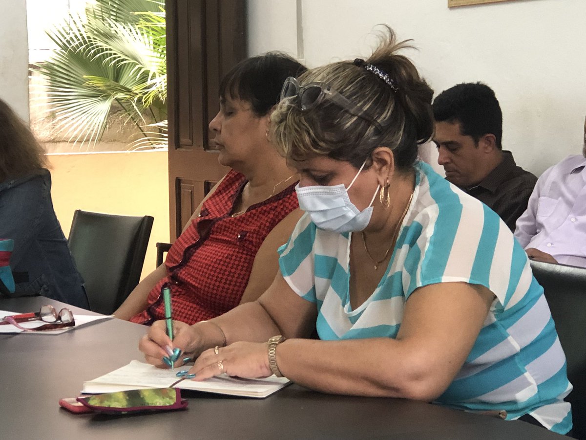 La integración entre el  <a href="/CEDINIQ2/">CEDINIQ</a> <a href="/UniversidadMoa/">Universidad de Moa Dr. Antonio Núñez Jiménez</a> <a href="/EcgMinera/">ECG Minera "Incansable por Naturaleza"</a> permite la implementación de proyectos de investigación en la industria de <a href="/cubaniquel1/">CUBANIQUEL</a>  y se trabaja en la formación integral de los recursos humanos <a href="/EnergiaMinasCub/">Ministerio de Energía y Minas de Cuba 🇨🇺</a> <a href="/Reynaldo_VZ/">Reynaldo Velazquez Z</a> <a href="/MEP_CUBA/">Ministerio de Economía y Planificación de Cuba</a> <a href="/edersa10/">Eder Sarabia</a> <a href="/ElbaRosaPM/">Elba Rosa</a>