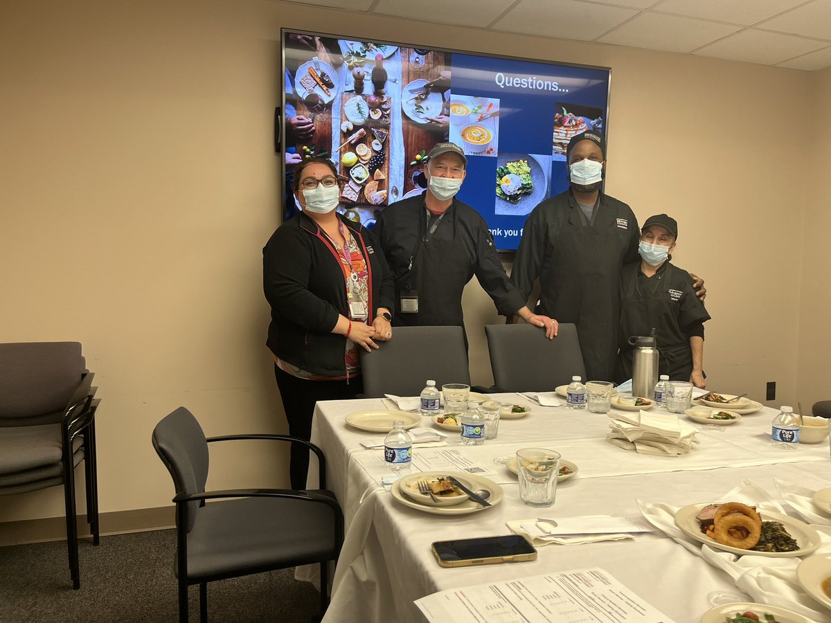 BethGarciaMDA's tweet photo. Thank you to @MDAndersonNews Room Services for a wonderful tasting.  We had so much fun. Patients will love the new menu items!  Exec Chef Jared Hunter does a great job!  #ServiceExcellence @Leisa4sure @Frumovitz https://t.co/Y231bK4Btb