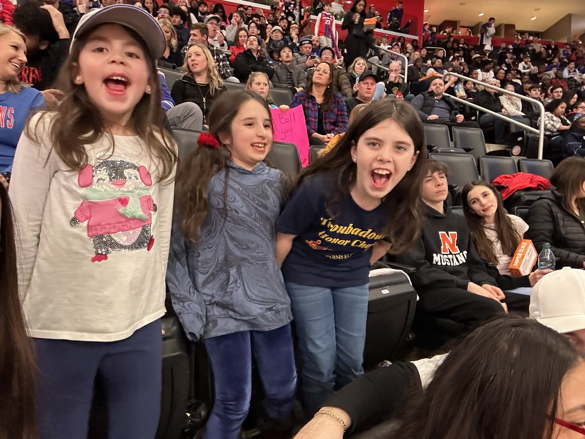 katerundell's tweet photo. #Pistons https://t.co/NkF6xfIHj1