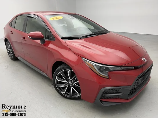 ReymoreChevy's tweet photo. Looking for a red-hot new-to-you car this month? Check this one out! This 2021 Toyota Corolla SE has less than 18k miles and is listed for Reymore's Price of $22,811! https://t.co/mtS51uIRa3 https://t.co/N5Ex9k00cu