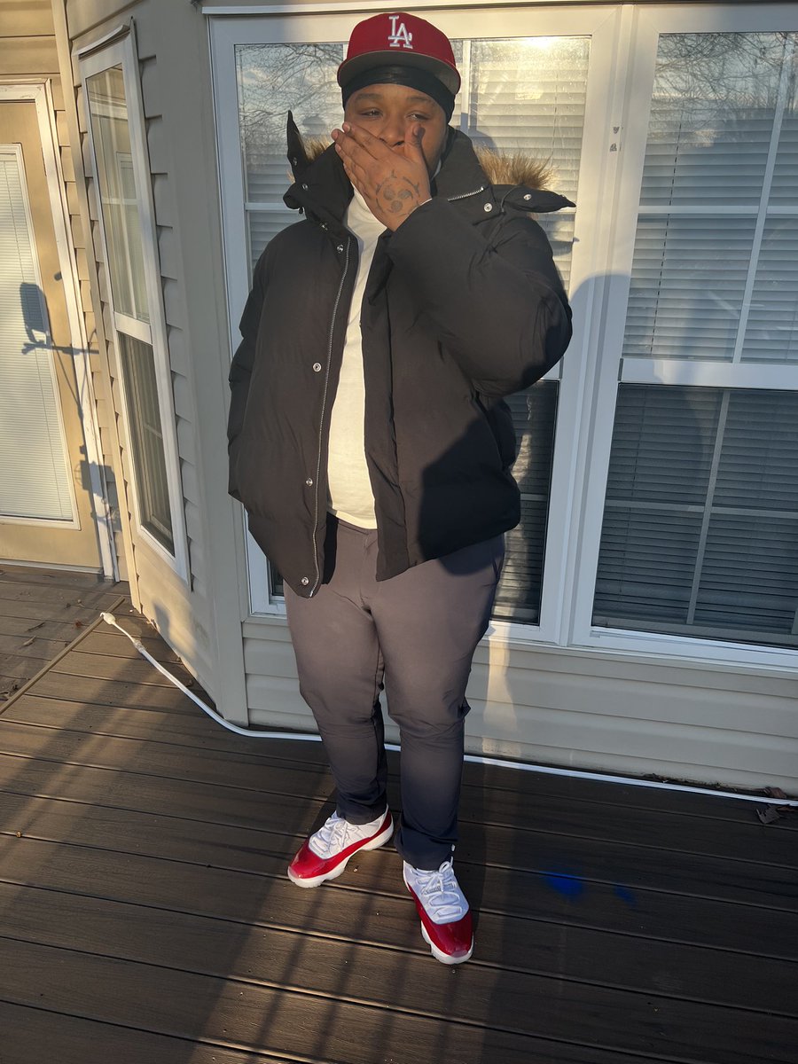 Vahfd3's tweet photo. Just kuz ion post shit on hea🚀 https://t.co/2mknlxITBG