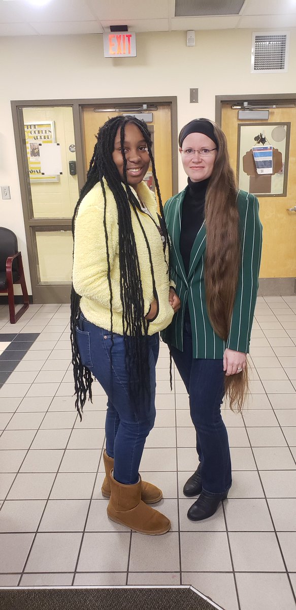 KimCayetano4's tweet photo. Nurse Price and 6th grade scholar @ Herschel Jones Middle School compliment each other on their hair.
#NursesMatter🩺
#6thGradersRock📚 https://t.co/8plJZnw2EF