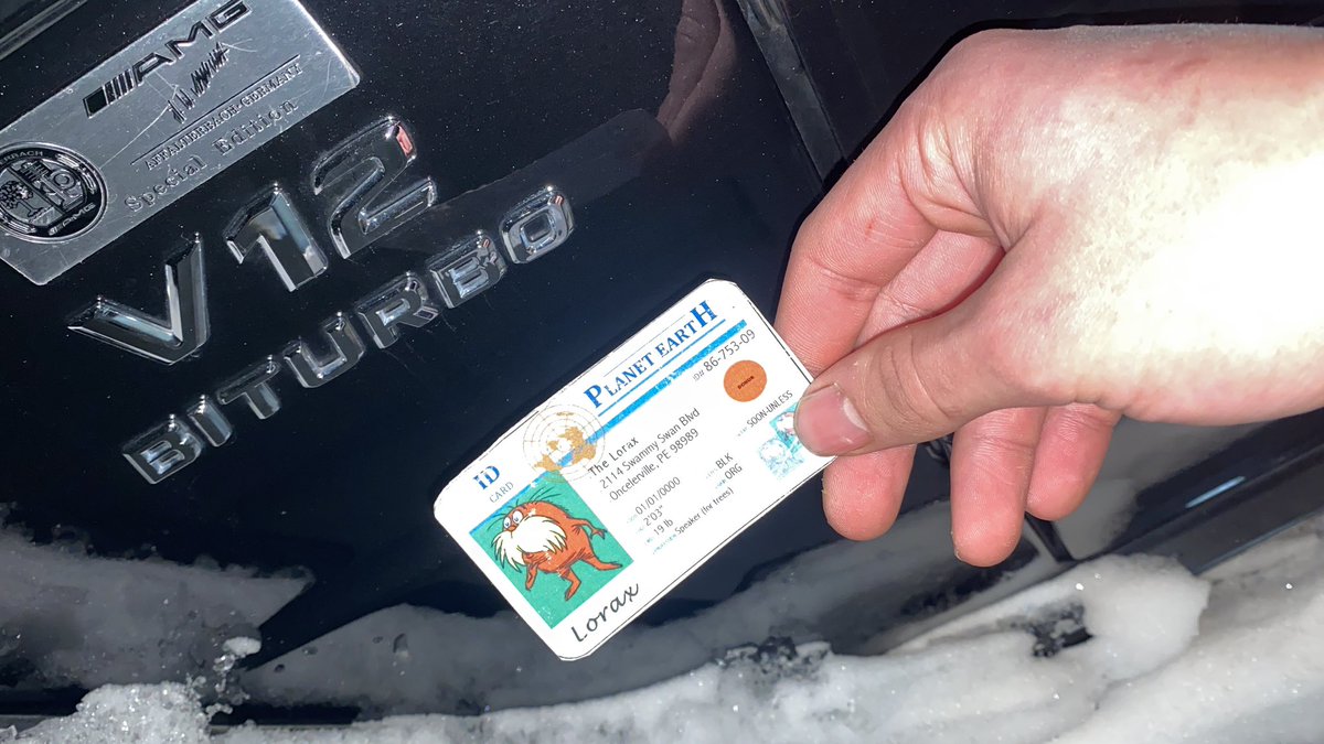 SanadAPES's tweet photo. Driving a V12 with about 11mpg isn’t a good way to help decrease my ecological footprint @franklinlorax #apespop https://t.co/Z7UM81WFnk