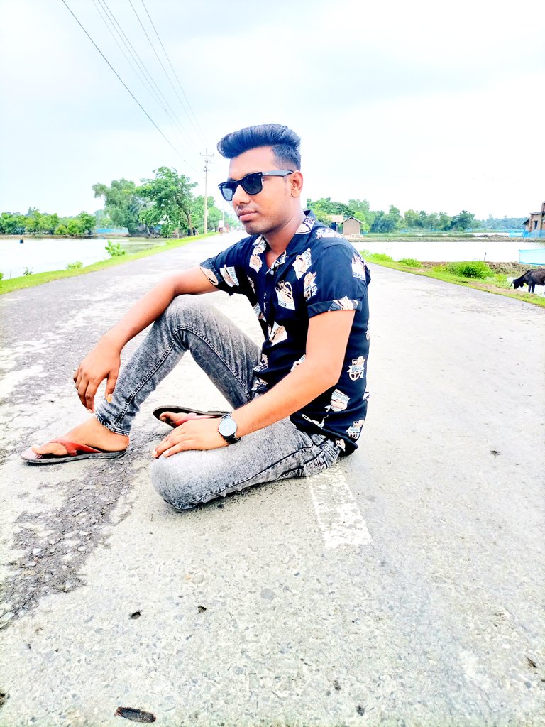 monir382299's tweet photo. জীবনে অনেক কিছু শিখেছি শুধু শিখতে পারিনি কিভাবে স্বার্থপর হতে হয়। https://t.co/iJdpHHkaYg