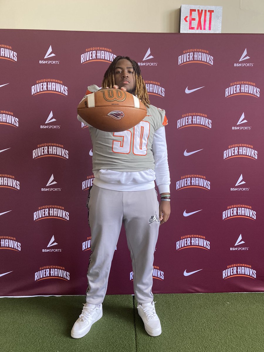 Big thanks to <a href="/SURiverHawksFB/">Susquehanna Football</a> for inviting me over🙏🏾 loved the experience ‼️