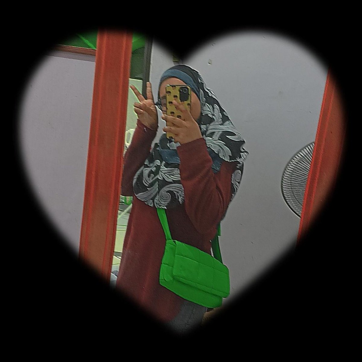 yoseob_girl's tweet photo. I LOAF YOU SO MUCH! 🍞
ft. another day, another ketupat ❤️
( ˘ ³˘)♥
#LightSelcaDay https://t.co/Z4x1G79IRg