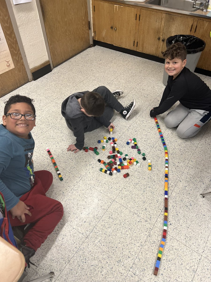 MrsMcCabeNB's tweet photo. World Play Day! The students enjoyed some hands-on fun with their peers! @Saw_Mill_Strong https://t.co/iUYGxTVw0K
