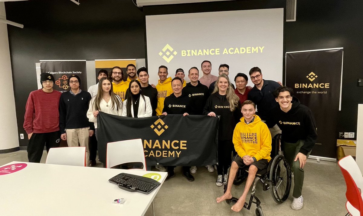 BinanceAcademy's tweet photo. That's a wrap for our full house #BinanceUniversity Tour event at UCalgary 🇨🇦

It's exciting to share knowledge and engage with students who are passionate to learn about crypto &amp; blockchain! https://t.co/ljtNhORgeN