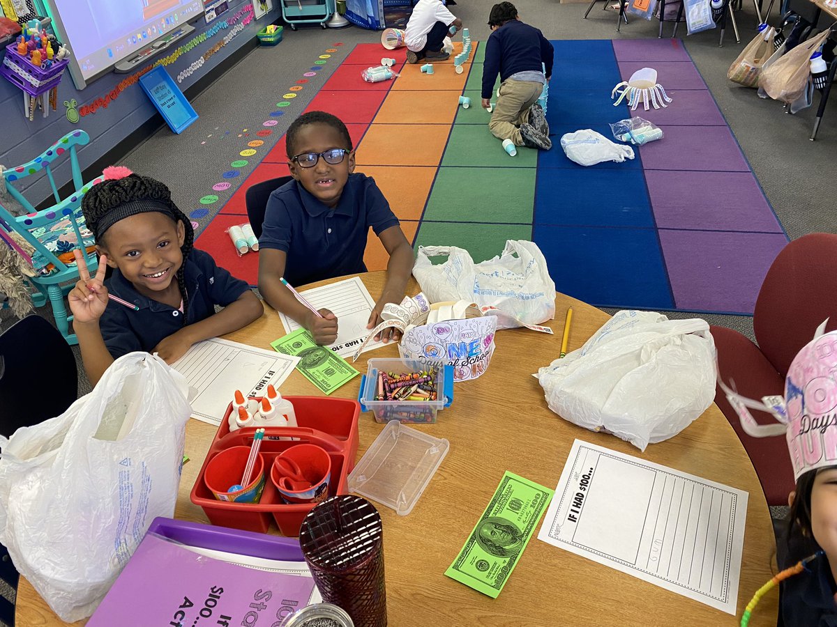 mrs_santore's tweet image. 100th day of Kindergarten fun!! We loved our 100th day centers today!! #SpaghtIsGreat #KinderCrew