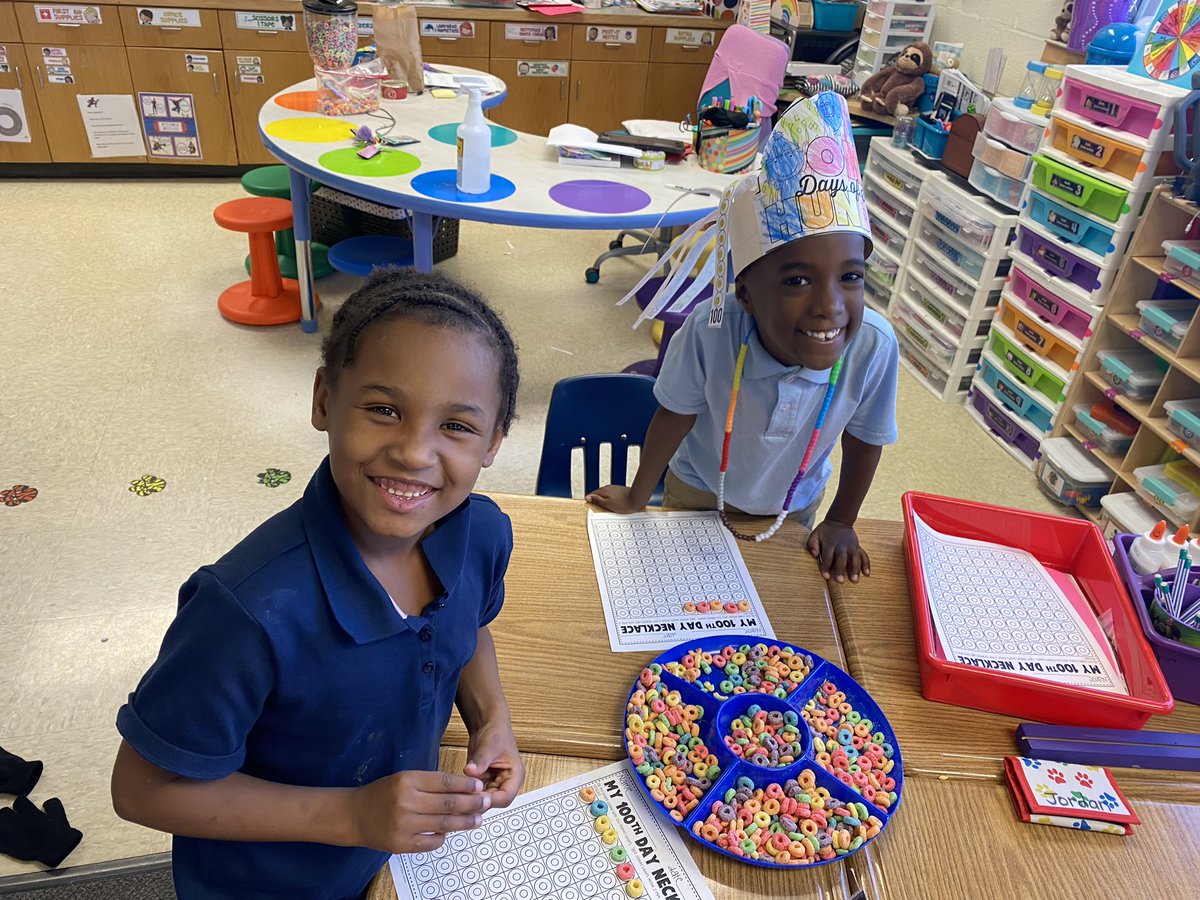 mrs_santore's tweet image. 100th day of Kindergarten fun!! We loved our 100th day centers today!! #SpaghtIsGreat #KinderCrew