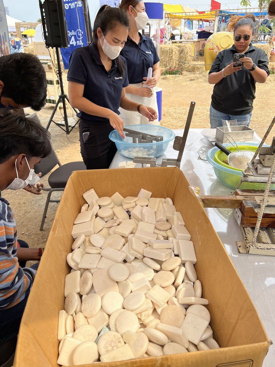 elehelp's tweet photo. Sustainability iniatives at #Bangkok #RiversideFest, your #WastePlastic, your #CoffeeGrounds, your old #Soap, your huddled masses (OK not your huddled masses) & we’ll find a way to dispose of it cleanly! https://t.co/dLikyMFZiL
