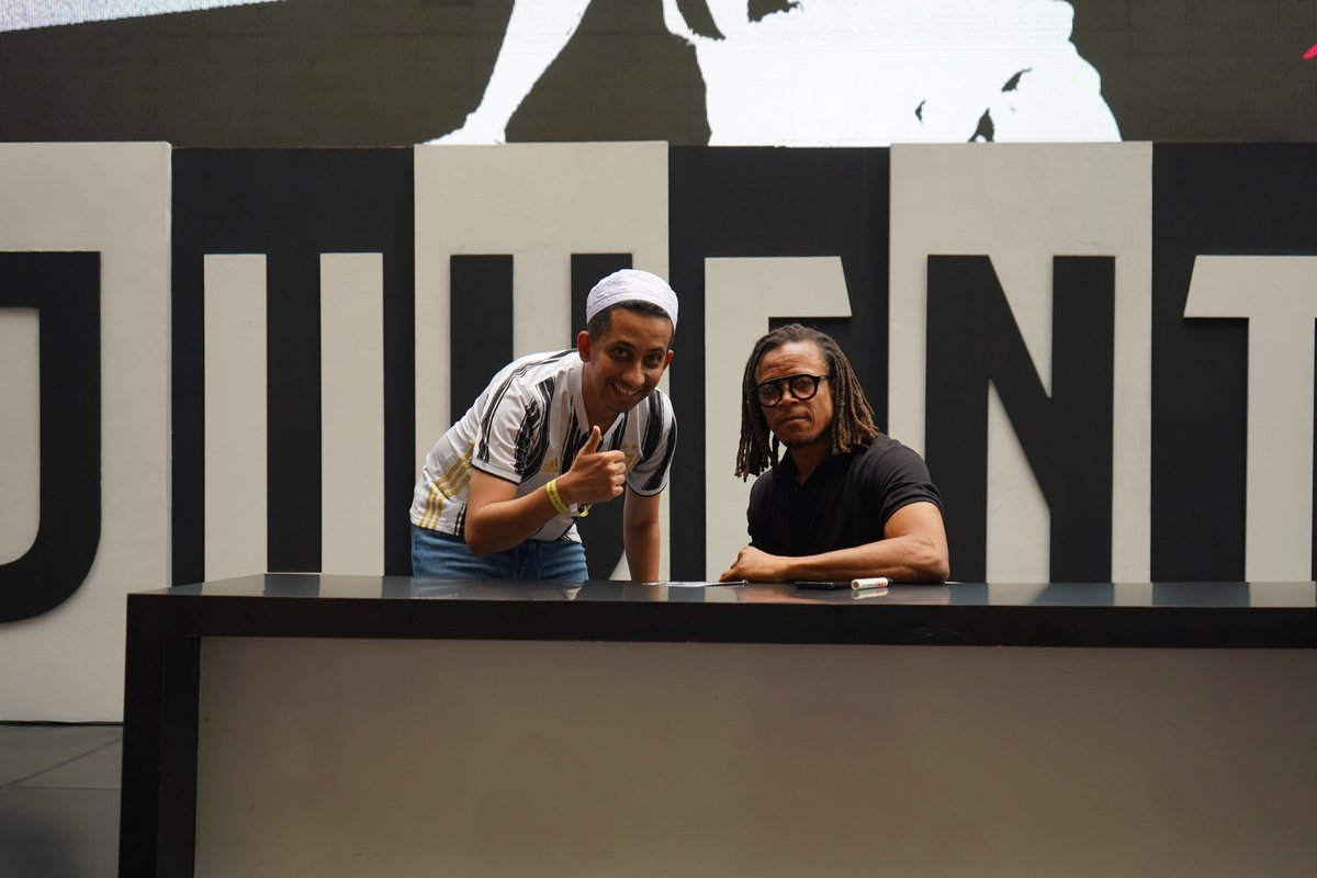 juventusfcid's tweet photo. Punten, @Husen_Jafar 🙏

@esdavids ⚪️⚫️ https://t.co/cywY8YSwY9