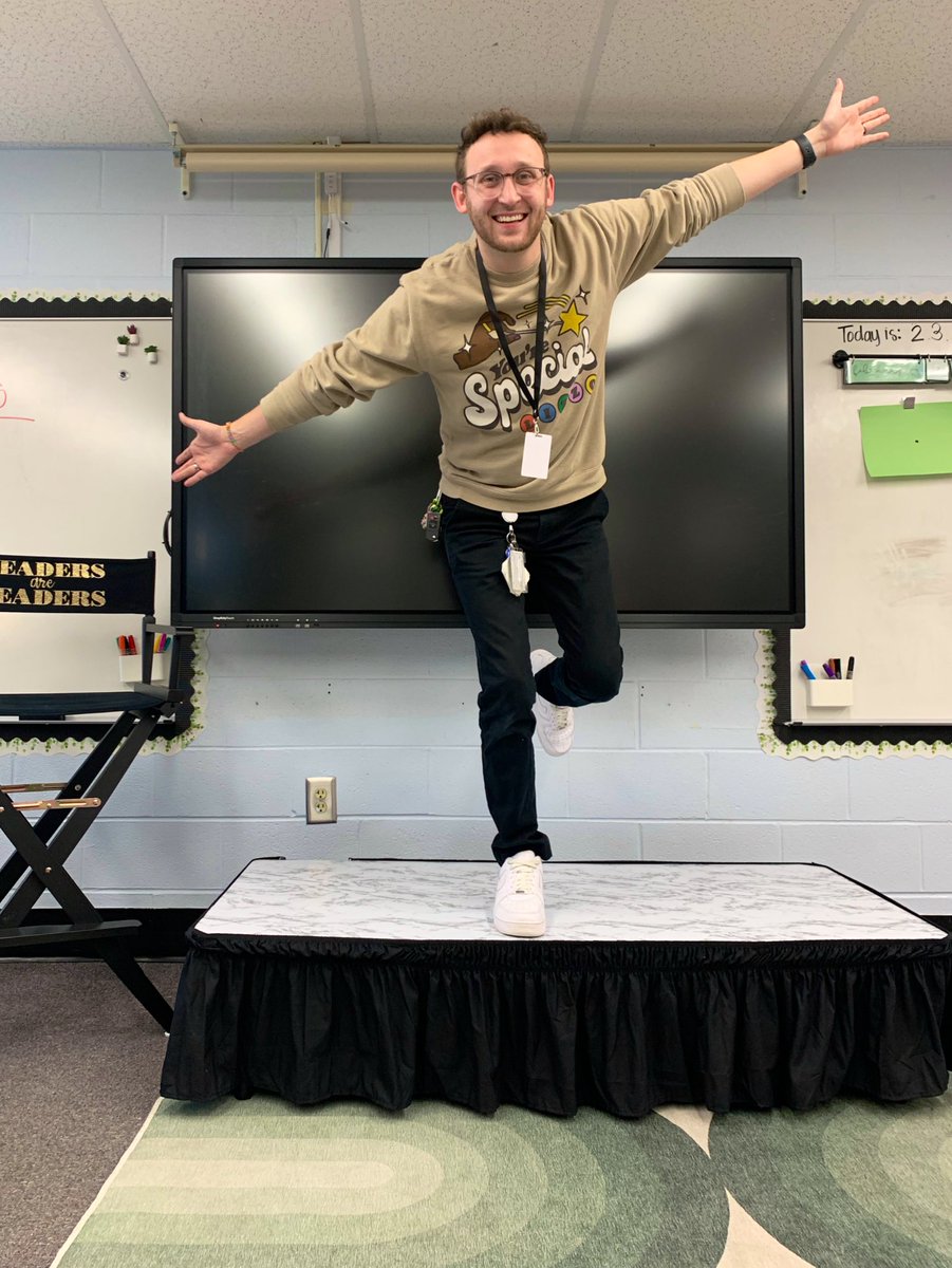 Our new classroom stage was put to good use this morning when reviewing for our math common assessment 🙌🏼 look at these student leaders sharing their strategies ! <a href="/CobbMathDept/">CCSD Math Leadership</a> <a href="/CobbSchools/">Cobb County Schools</a> <a href="/Comptoncubs/">Compton Elementary</a> #MakeAnImpact
