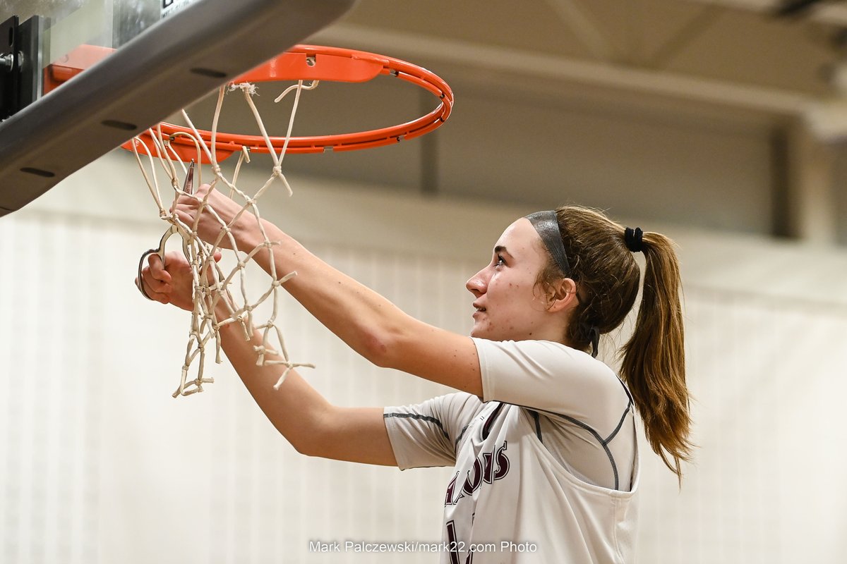 Manheim Central cuts the net after clinching Section 2 title!  @BaronSports717 @MCBoysHoops @maddieknier