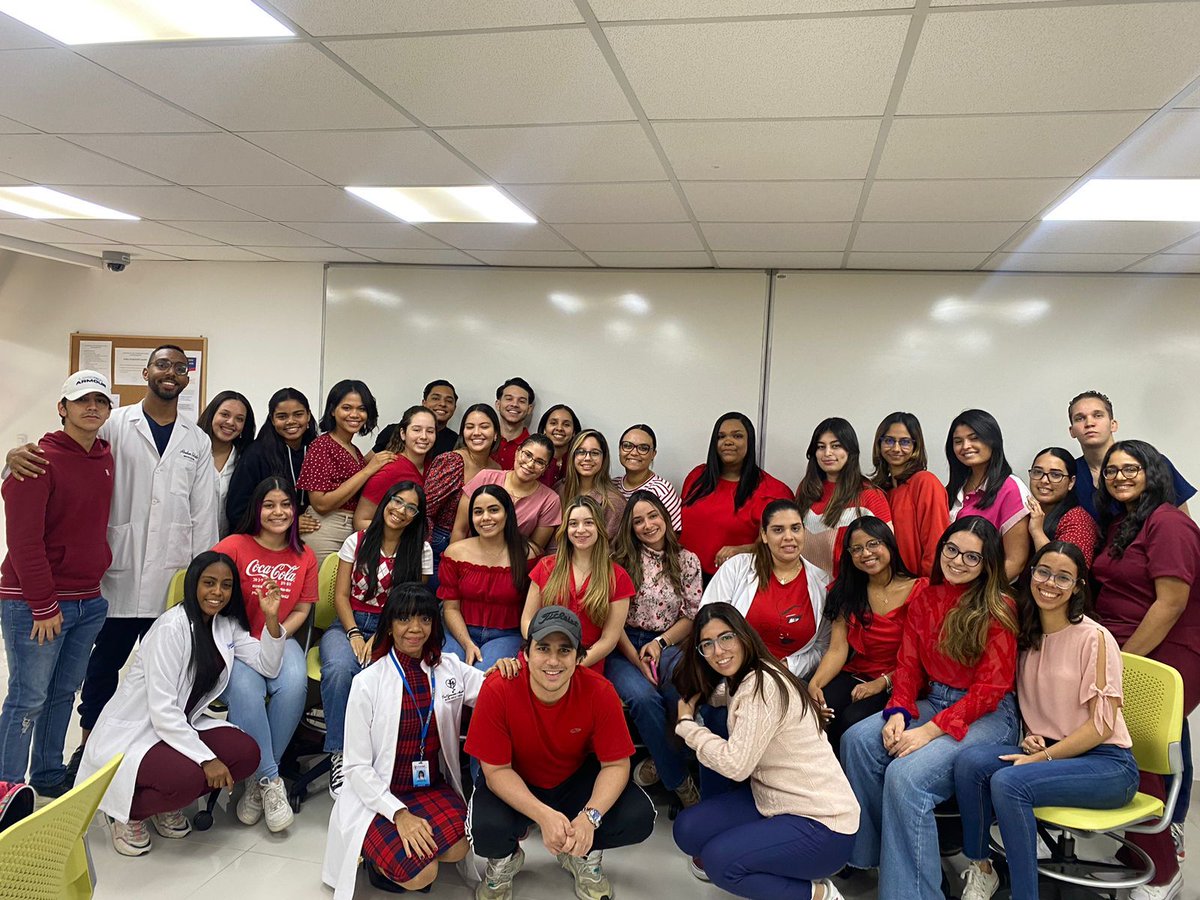 katy_yokis's tweet image. La Fundación Dominicana de Obesidad y Prevención Cardiovascular (#FUNDO) invita al “Día nacional de vestirse De Rojo” por la salud cardiovascular de la Mujer, en donde se hace un llamado a vestirse de Rojo.
🇩🇴 💃🏿❤️
#Germo
#DeRojoPorLaMujerRD
 #GoRedForWomen  
#PUCMM
🇩🇴 💃🏿❤️