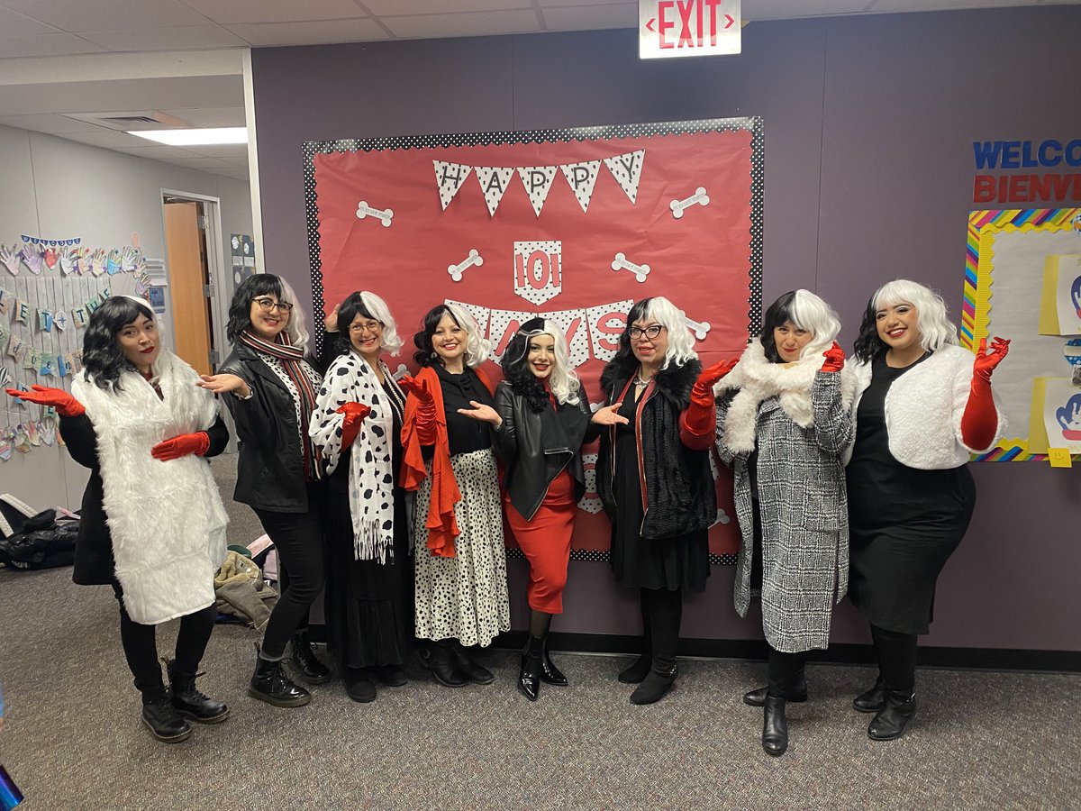 RESesquivel's tweet photo. Celebrated 101 days of school Dalmatian style with the best team!! 🐾And of course the best mentor teacher @rmercadoRES 🤍
@TISDRES https://t.co/v4l6pngG6m