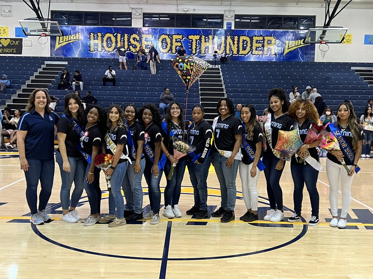 Celebrating our Winter Sports 💙⚡️💛