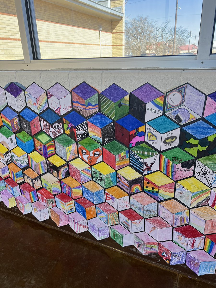 ARTClark3978's tweet photo. My art students were inspired by @ThankYouX to create this collaborative art piece for the breezeway @MilamMagnet @ECISD_FineArts @Dorothy0rtiz @michelleferrini @aaronhawley @ScottMuri #thankyouX https://t.co/aFFqVl25Df