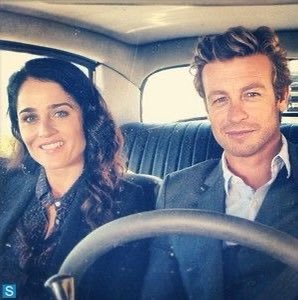 It's not funny anymore Miss Robin Tunney and Mr Simon Baker. I need yall to come back RIGHT NOW 😭😭😭 the kids miss you (it's me I'm the kids)