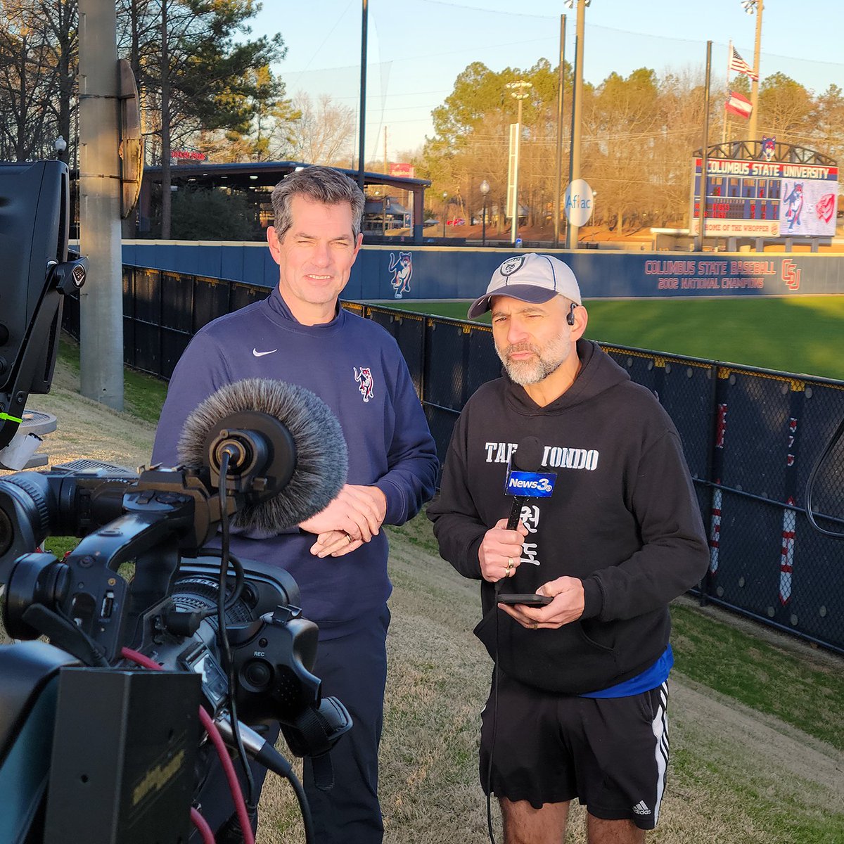 ColumbusState's tweet photo. Thanks to @wrblnews3 Chief Meteorologist  @BJeswaldWRBL for helping kick off the @CSUCougarsBSB season this evening! We have more ⚾ plus men's and women's  🏀 at home this wekeend! Check out https://t.co/FCDyb80wCD for details.  @CSUCougars @CSUCougarsWBB @CSUCougarsMBB https://t.co/Nqlmf4mYMg