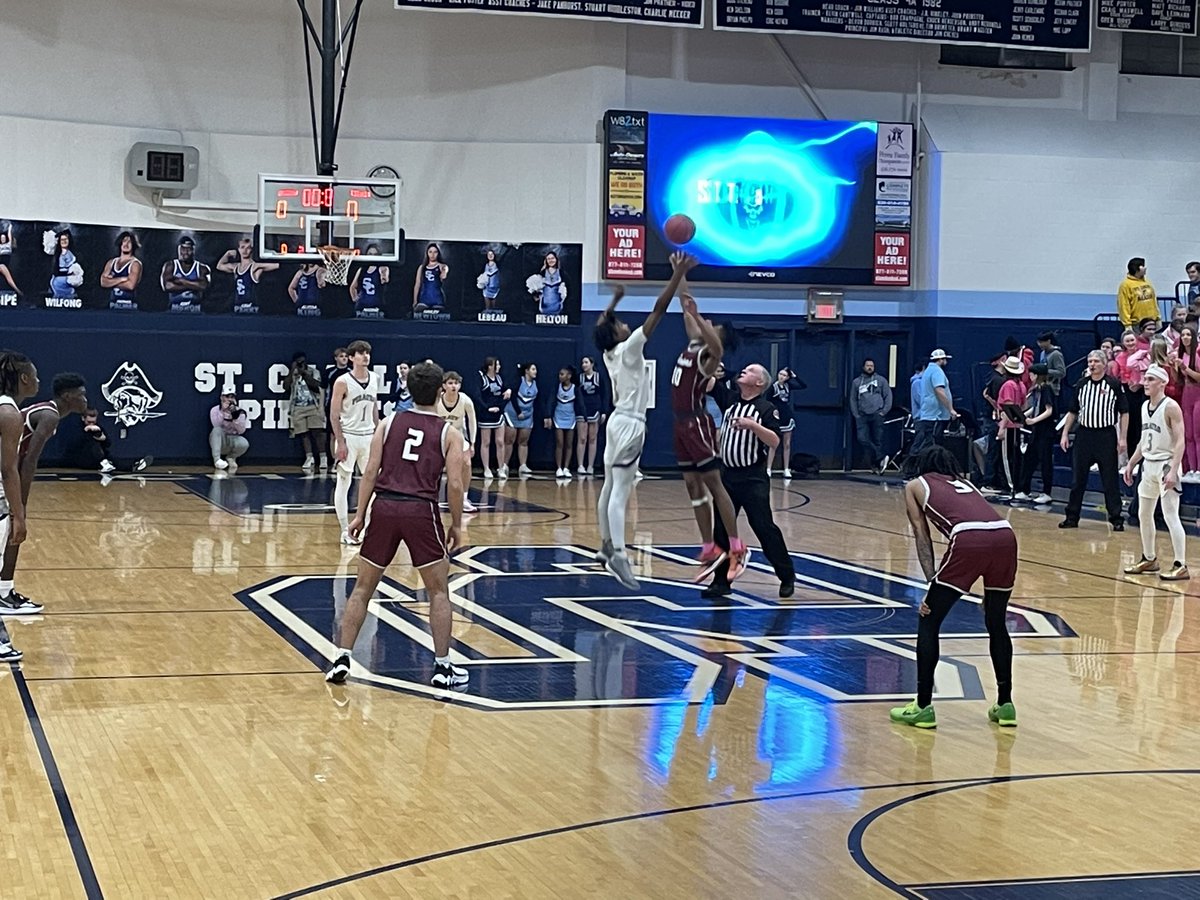 drsefrit's tweet photo. THIS IS THE SCSD! A GREAT night of competition, tradition, & community! WEST vs HIGH. #SCSDhoops #ItJustMeansMore #NothingLikeTheCHUCK #ProudSupt #scsdGREAT @Frank_Cusumano https://t.co/70GvUzy18d