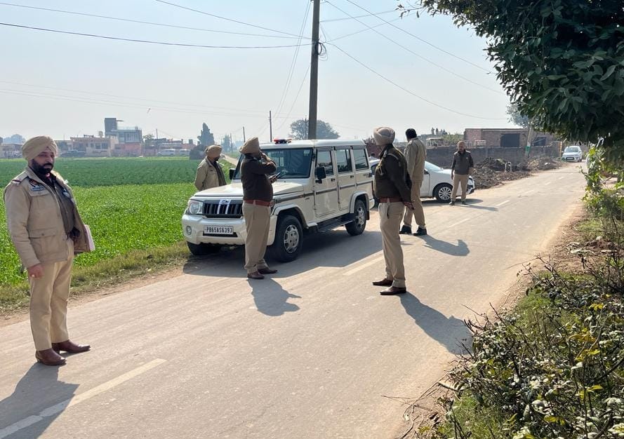 dailypostpunjab's tweet image. ਪੰਜਾਬ ਪੁਲਿਸ ਵੱਲੋਂ ਲਾਰੈਂਸ ਬਿਸ਼ਨੋਈ, ਗੋਲਡੀ ਬਰਾੜ ਨਾਲ ਜੁੜੇ ਵਿਅਕਤੀਆਂ ਦੇ 1490 ਸ਼ੱਕੀ ਟਿਕਾਣਿਆਂ ’ਤੇ ਸੂਬਾ ਪੱਧਰੀ  ਛਾਪੇਮਾਰੀ
 
#PunjabPolice #StateLevel #Raids #1490suspectedlocations #Persons #Associated #Gangsters #LawrenceBishnoi #GoldieBrar #GalleryPics #Dailypostpunjabi