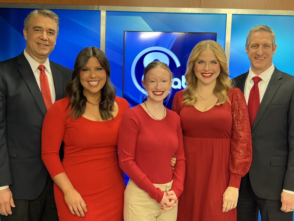 Channel8ABC's tweet photo. ❤️National Wear Red Day❤️
Cardiovascular disease is the leading cause for death among women. Today, we wear red to raise awareness. #GoRedNE #WearRedDay https://t.co/UvHSly0Nb1
