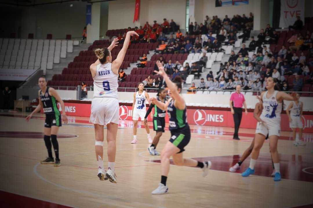 #MATCHDAY 🏆ING Kadınlar Basketbol Süper Ligi 🏀Hatay BB Spor - Çankaya Üniversitesi ⌚13:00 📍Hatay Merkez Spor Salonu (Yeni Stadyum Yanı) 📺 TBF TV (YouTube) #HatayWomenBasketball #WeAreHatay