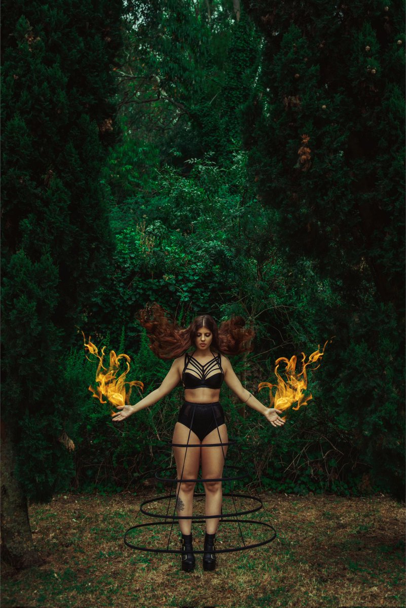 AnaIsabel_Photo's tweet photo. @UnknownCo123 "The Fire Within"

Which is part of a FND world I curated and includes the work of other 15 women Photographers: Wild Nature.

#UnknownCommunity https://t.co/fI195zefnO